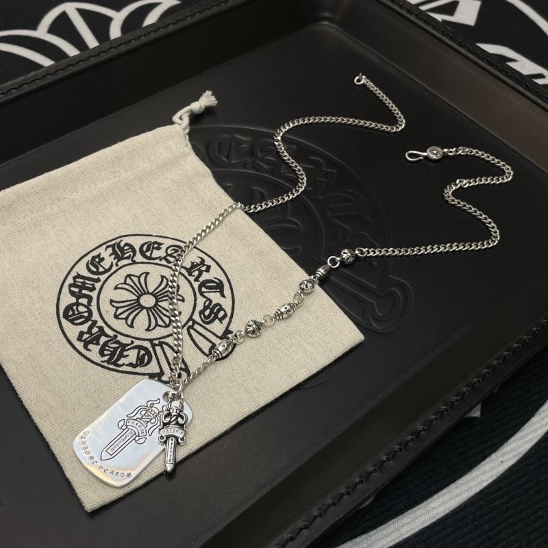 Ch*0me He**ts necklaces